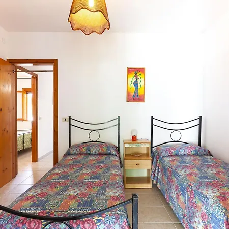 Apartment Roma With Fancy Garden - Happy