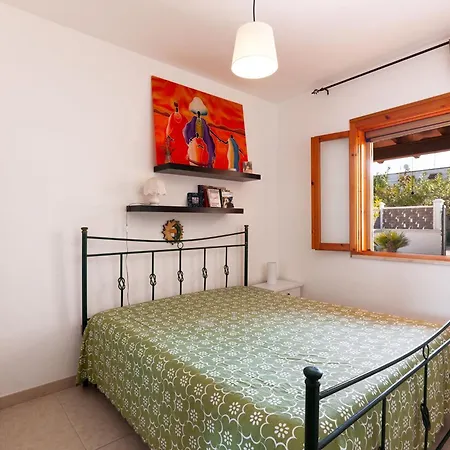 Roma With Fancy Garden - Happy Apartament Melendugno